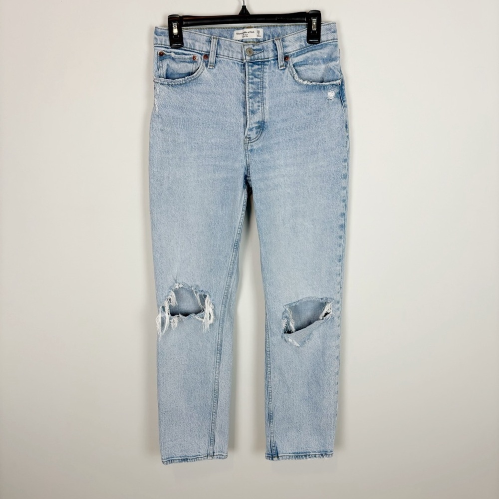 Abercrombie and Fitch The Dad High Rise Distressed Jeans Size 26